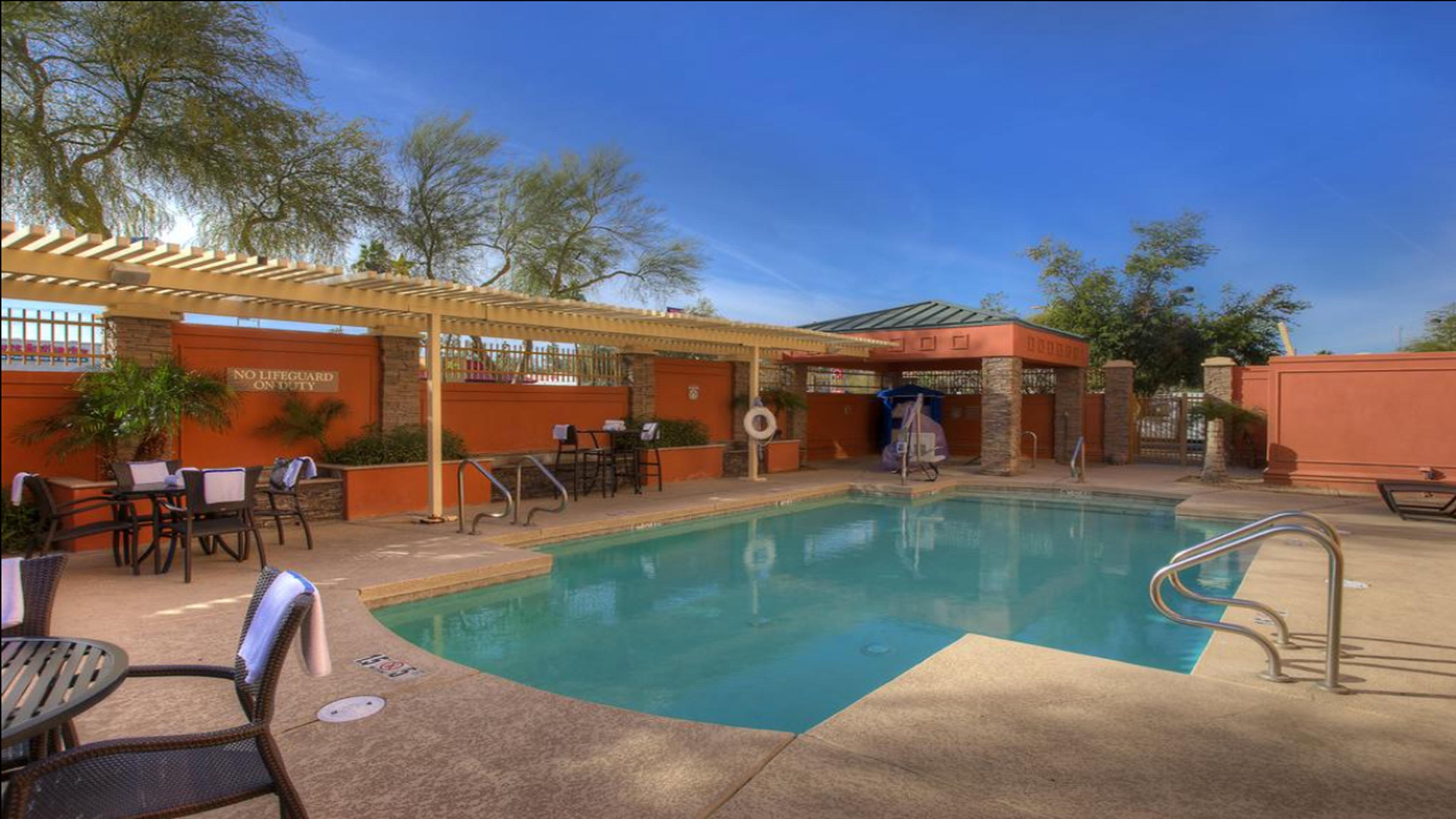 Holiday Inn Express Hotel & Suites Tempe By Ihg Exteriör bild